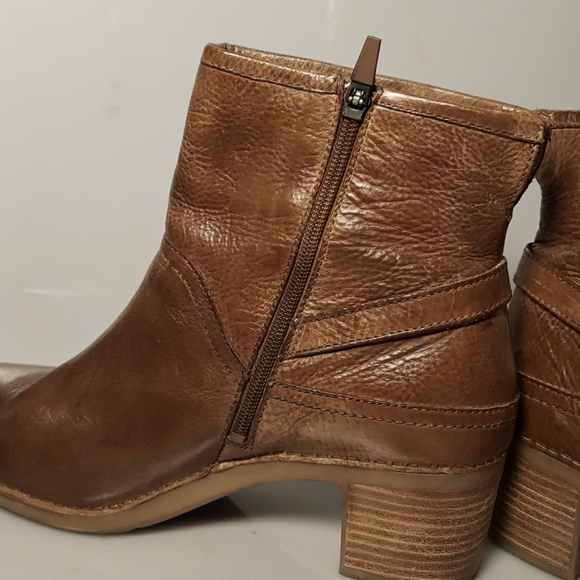 Dansko Hayley Ankle Boot Women's Size 42 Brown Milled Calf Tan Leather Zip Block - Picture 7 of 16